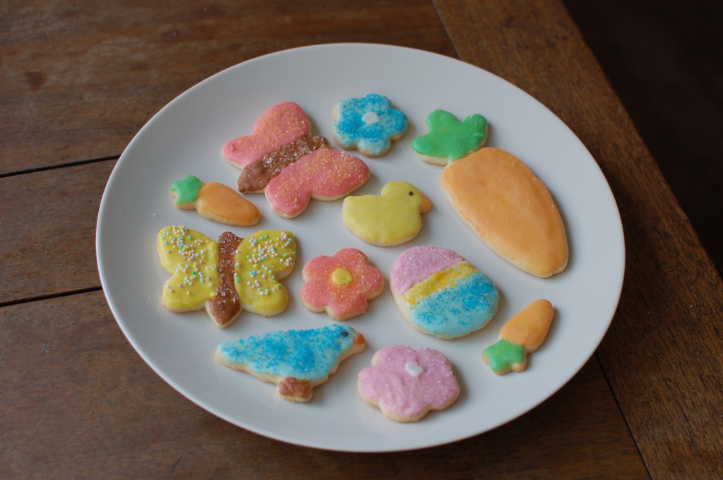 Iced Easter cookies