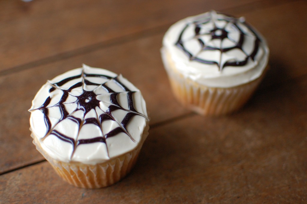 Spider web cupcakes