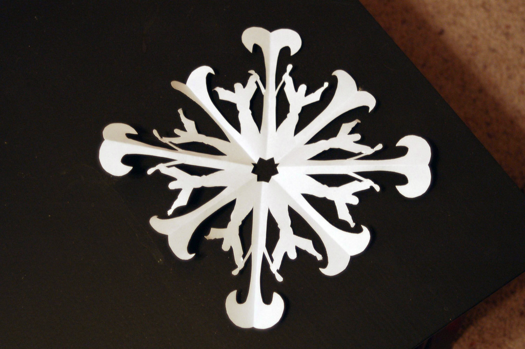 20+ cool snowflake patterns to make with kids. Or not.