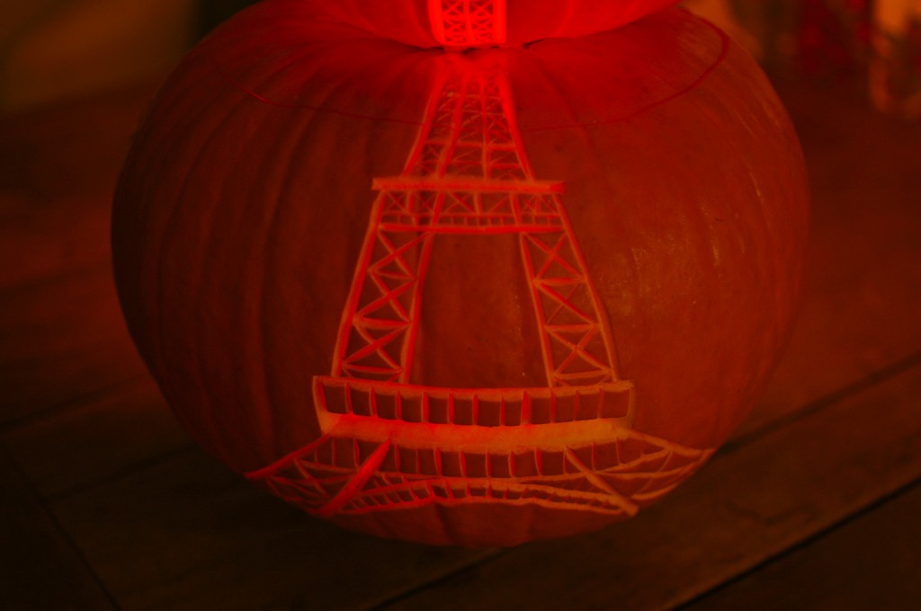 Eiffel tower pumpkin