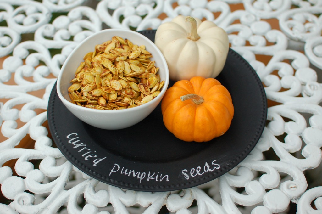 Curried pumpkin seeds