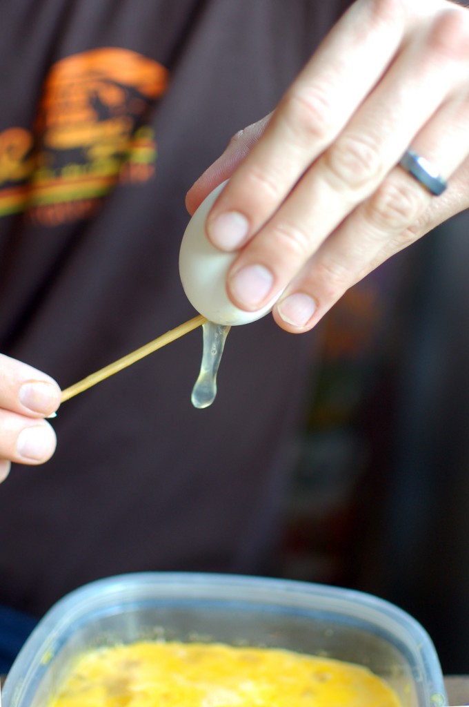 Removing egg from shell