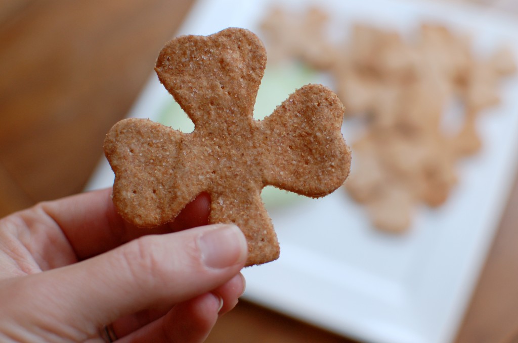 Shamrock crackers