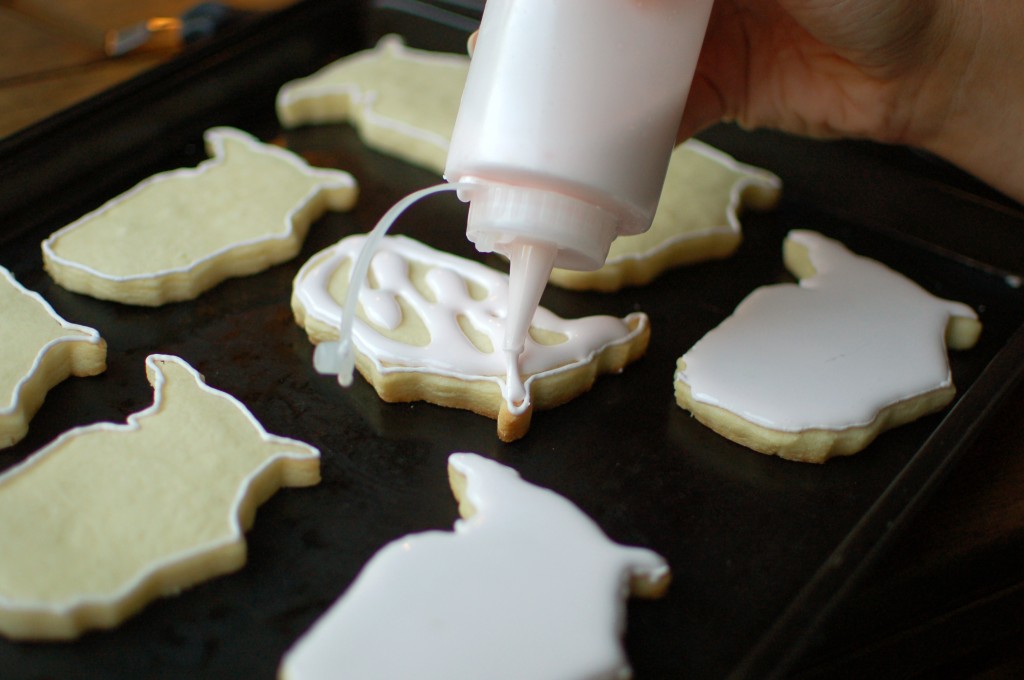 Flooding the royal icing