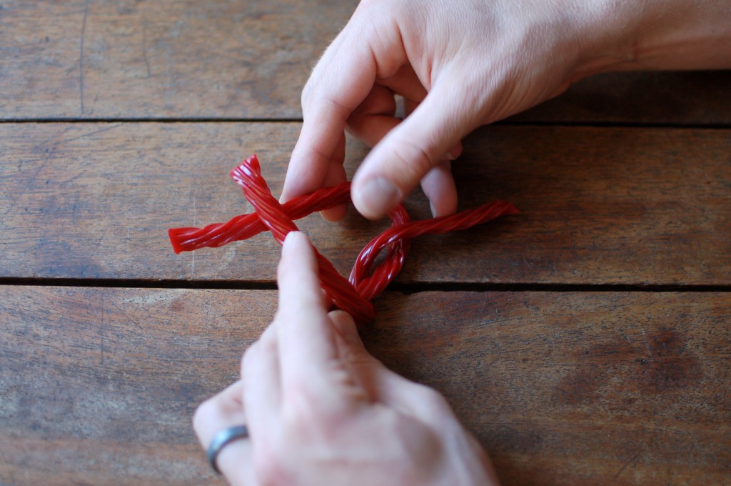 nautical twizzler knot