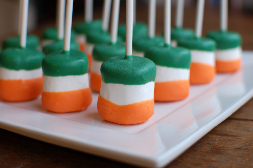 Irish Flag Marshmallow Pops